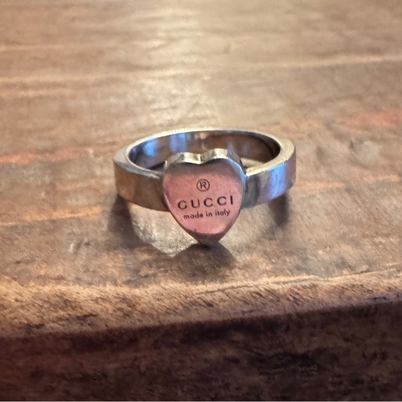 GUCCI Heart Solid 925 Sterling Silver Trademark Ring Size 16 Authentic US: 7.5 - Picture 1 of 6